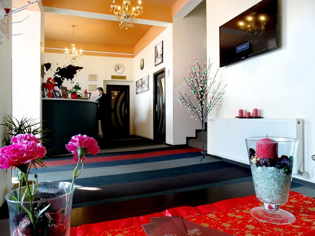 Prince Hotel เมียร์คูรา-ชุค ภายนอก รูปภาพ